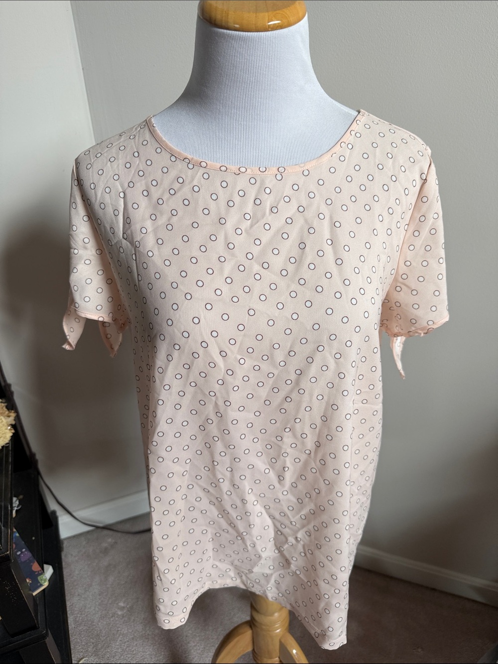 Ann Taylor factory Factory Peach Short Sleeve Dot Tee